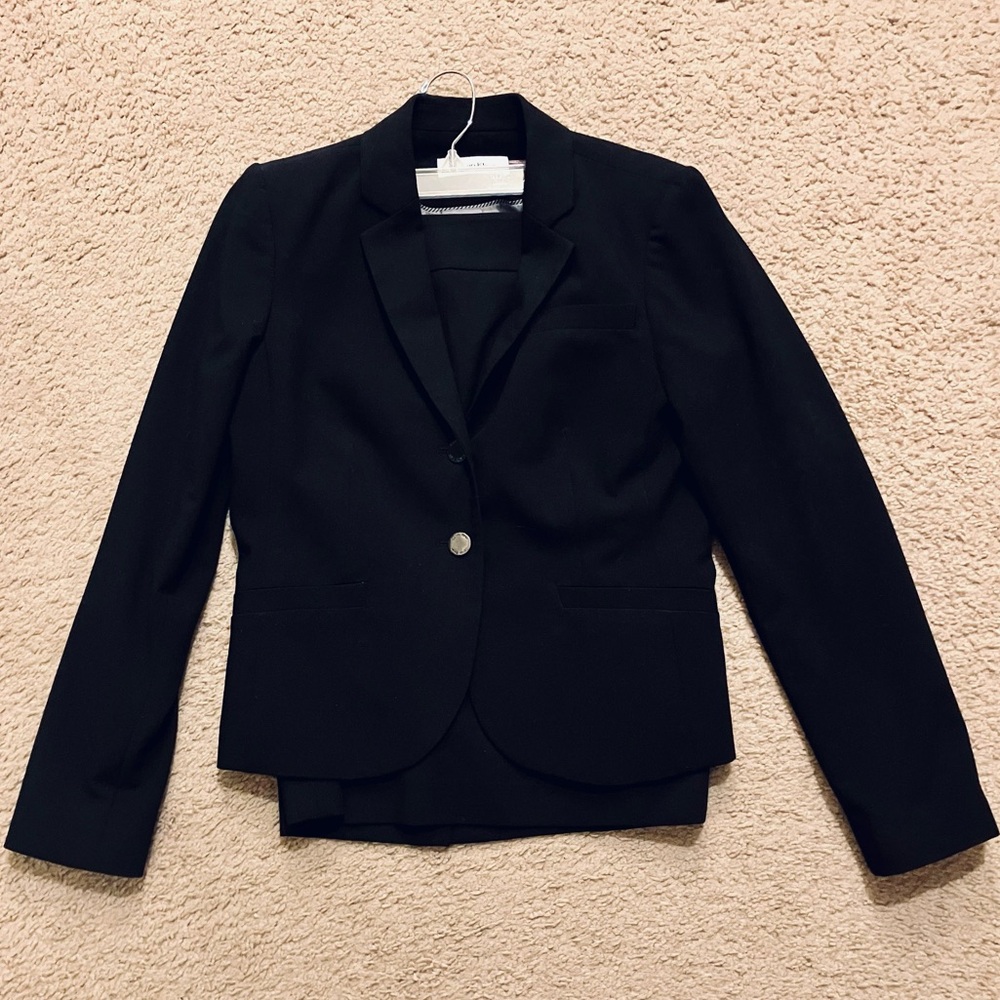 Women’s 2 Piece Suit by Calvin Klein